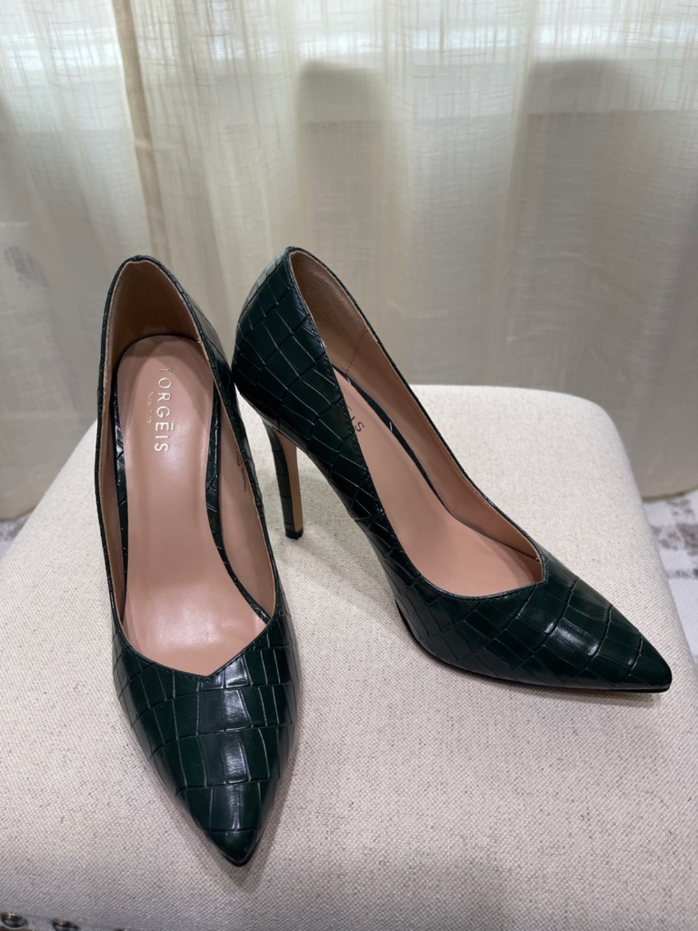 (New) Croc-Embossed Dark Green Pointed Toe Stiletto Pumps Size 7.5